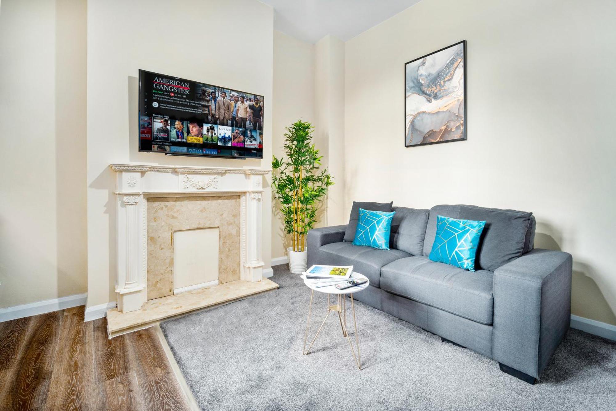 Apartment 2 Bedroom - West Brom - Netflix - Wifi - Parking - Excellent Value - Wba West Bromwich